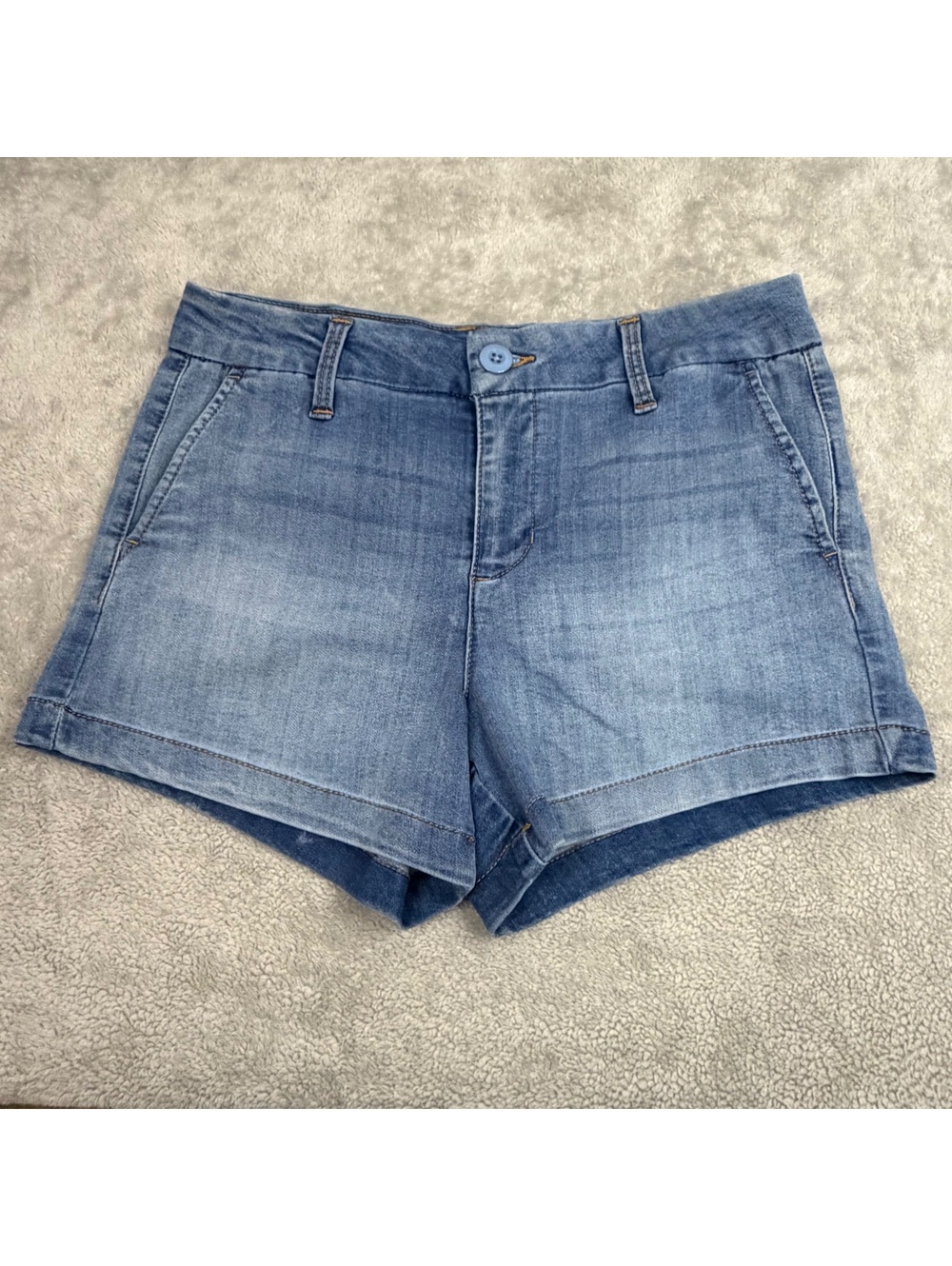 BCBG Generation Trouser Shorts 9/29 Denim High Rise Cuffed Blue Jean Shorts